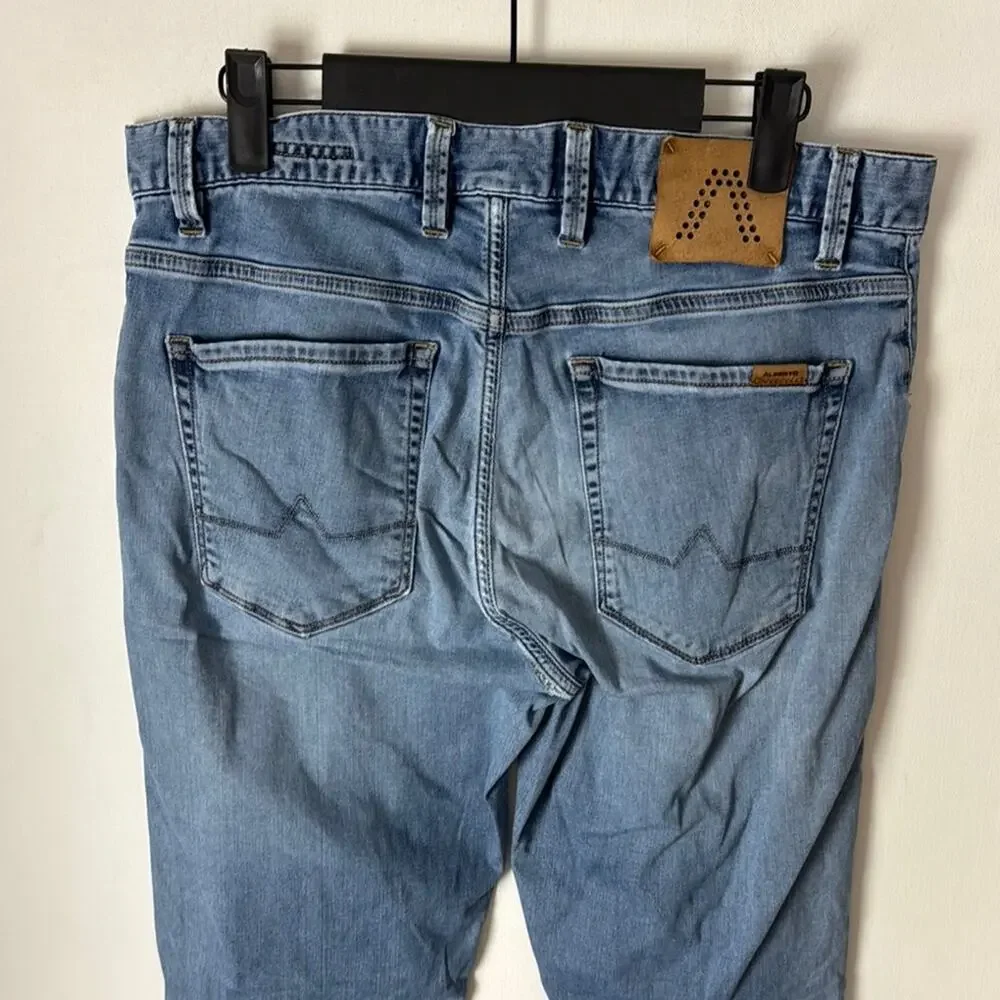 Alberto gently used